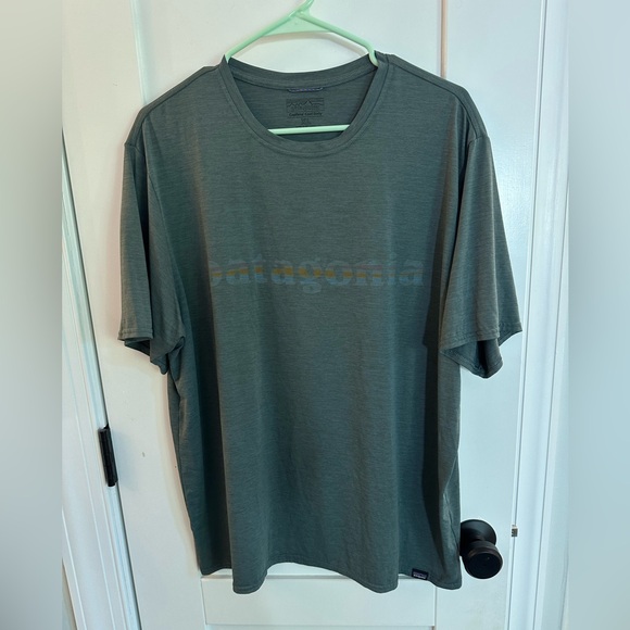 Patagonia Capilene Cool Heathered Gray/Green Short Sleeve Tee - Picture 1 of 3
